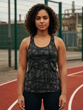 Under Armour Black Patterned Tank Top Size small